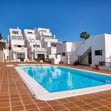 Sea Waves Lanzarote- 500m From Playa Grande, Pool And Terrace By Lanzarote
