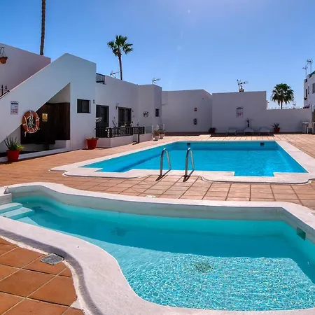 度假居 Sea Waves Lanzarote- 500m From Playa Grande, Pool And Terrace By Lanzarote 卡门港