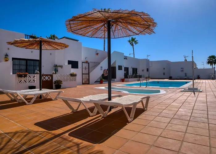 Sea Waves Lanzarote- 500m From Playa Grande, Pool And Terrace By Lanzarote Nyaraló